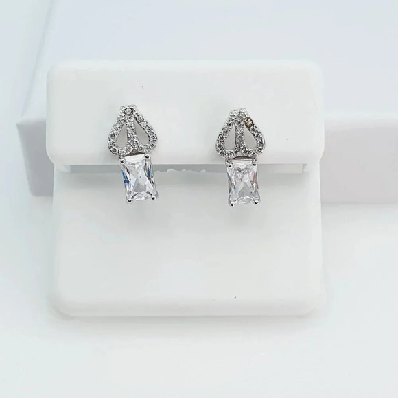"925 Sterling Silver Cubic Zirconia Earrings, U19254815 - Picture 7 of 11